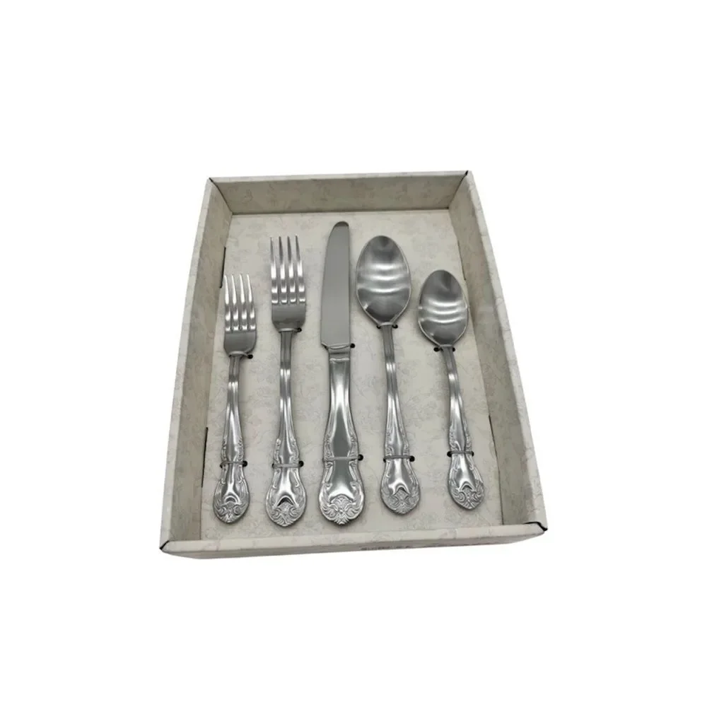 The Pioneer Woman Agatha Silver Flatware Set